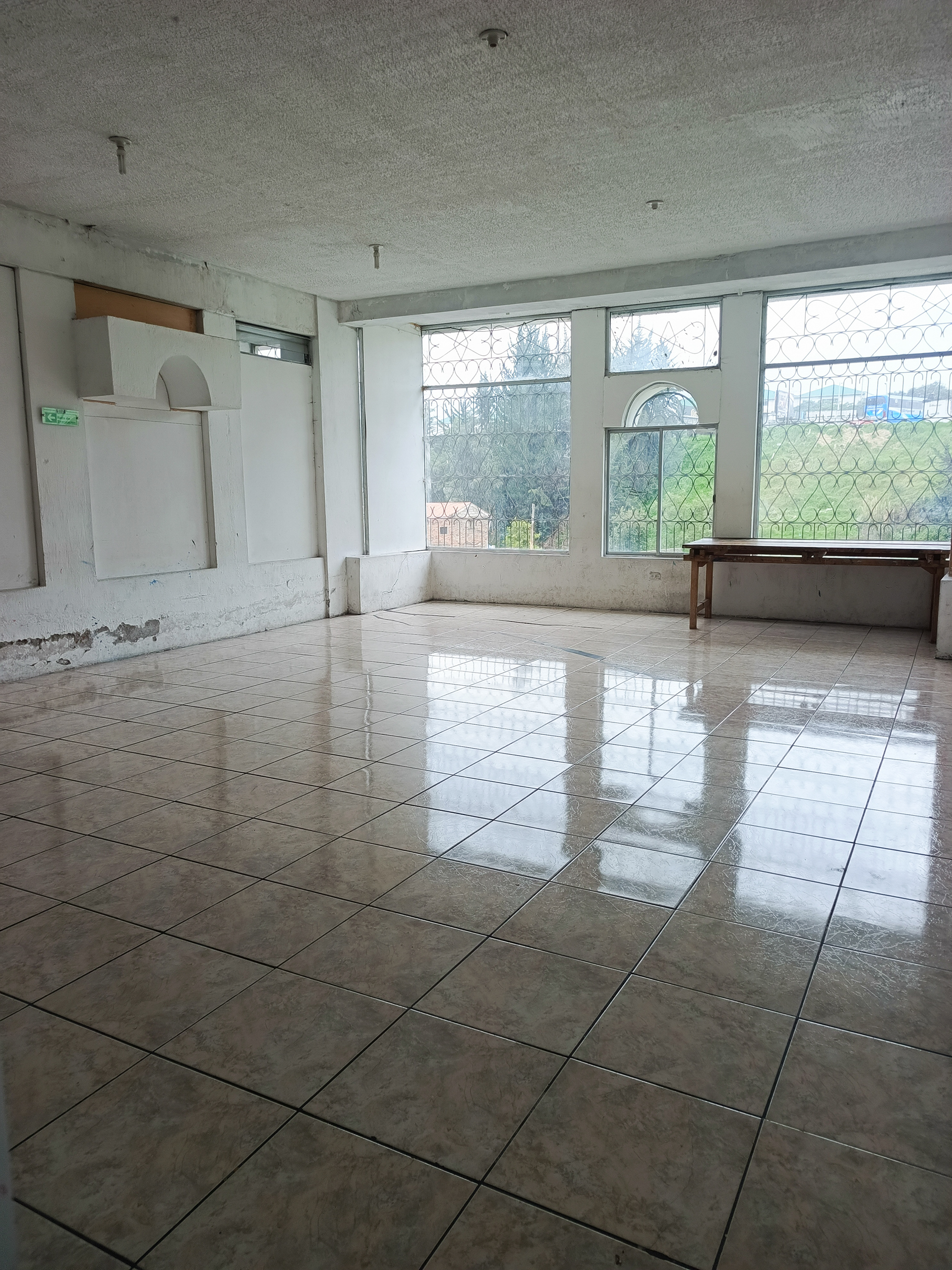 SALA TALLER 2 antes